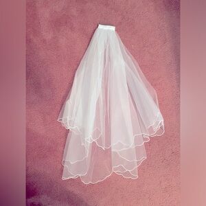 Elbow length white wedding bridal veil two tier